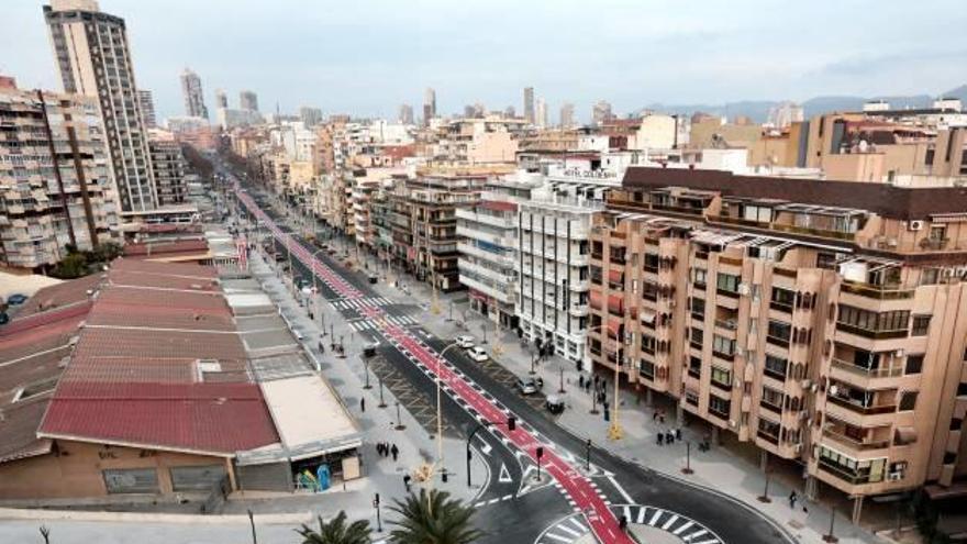 Vista aérea de la avenida de Jaime I. En primer plano, la zona donde se montarán las mascletás de las Fiestas el próximo noviembre.