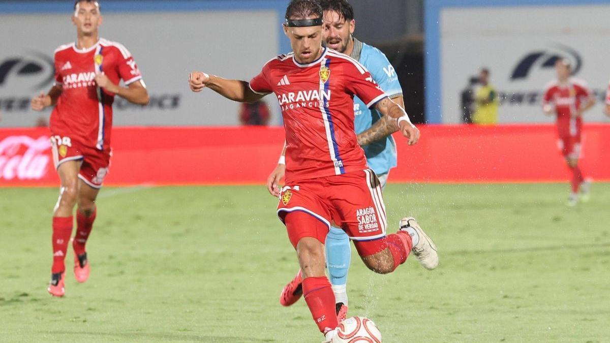 es la tercera presencia del central del Real Zaragoza en solo cuatro partidos jugados