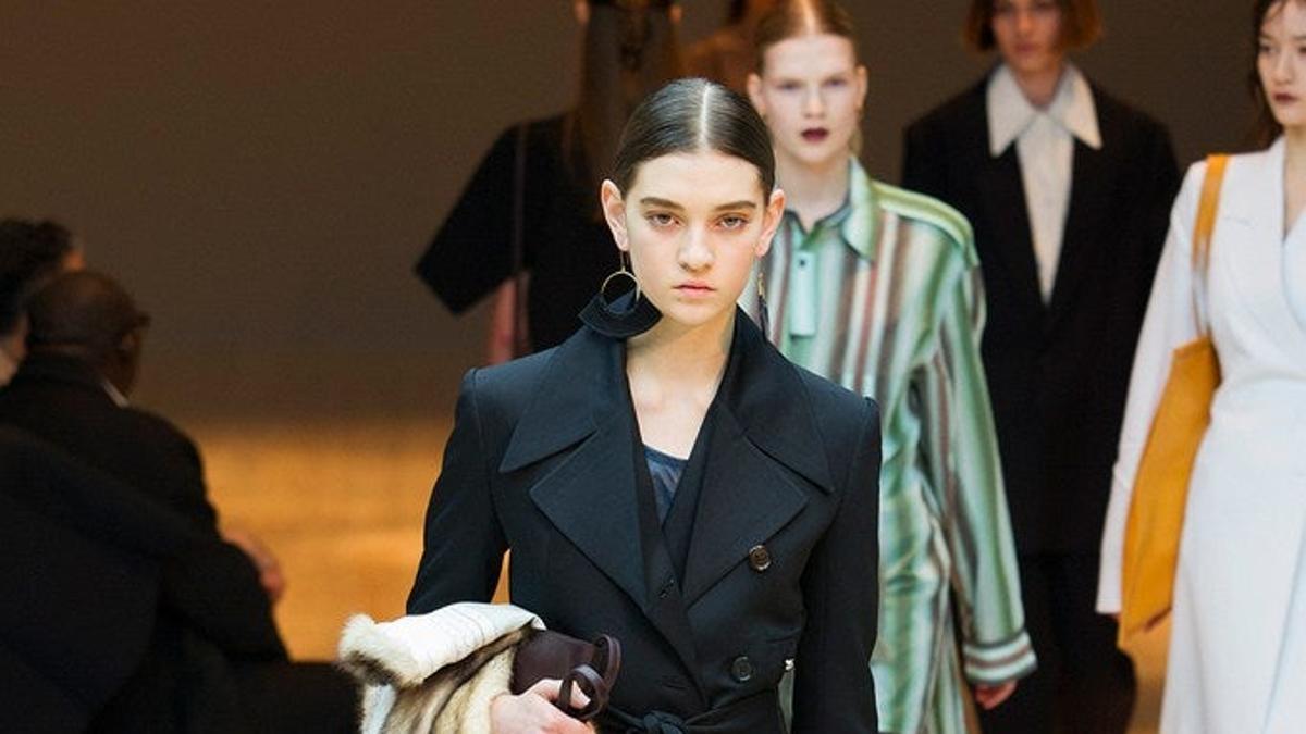 El traje masculino (para mujer) de Céline