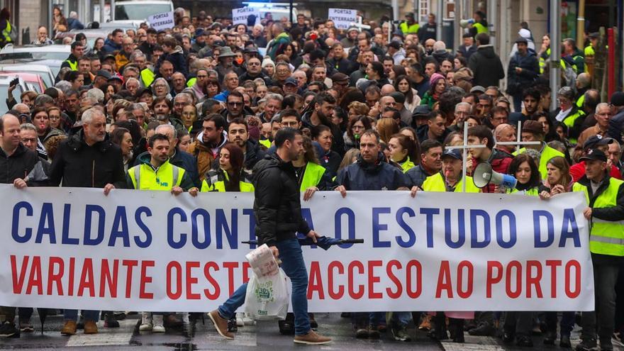 Pancarta principal
de la manifestación.  |  Iñaki Abella