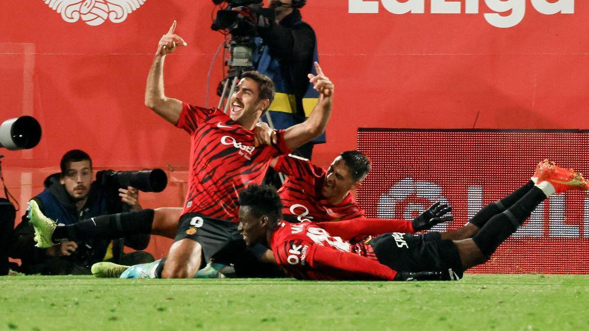 Abdón celebra el gol de la victoria ante el Valladolid.