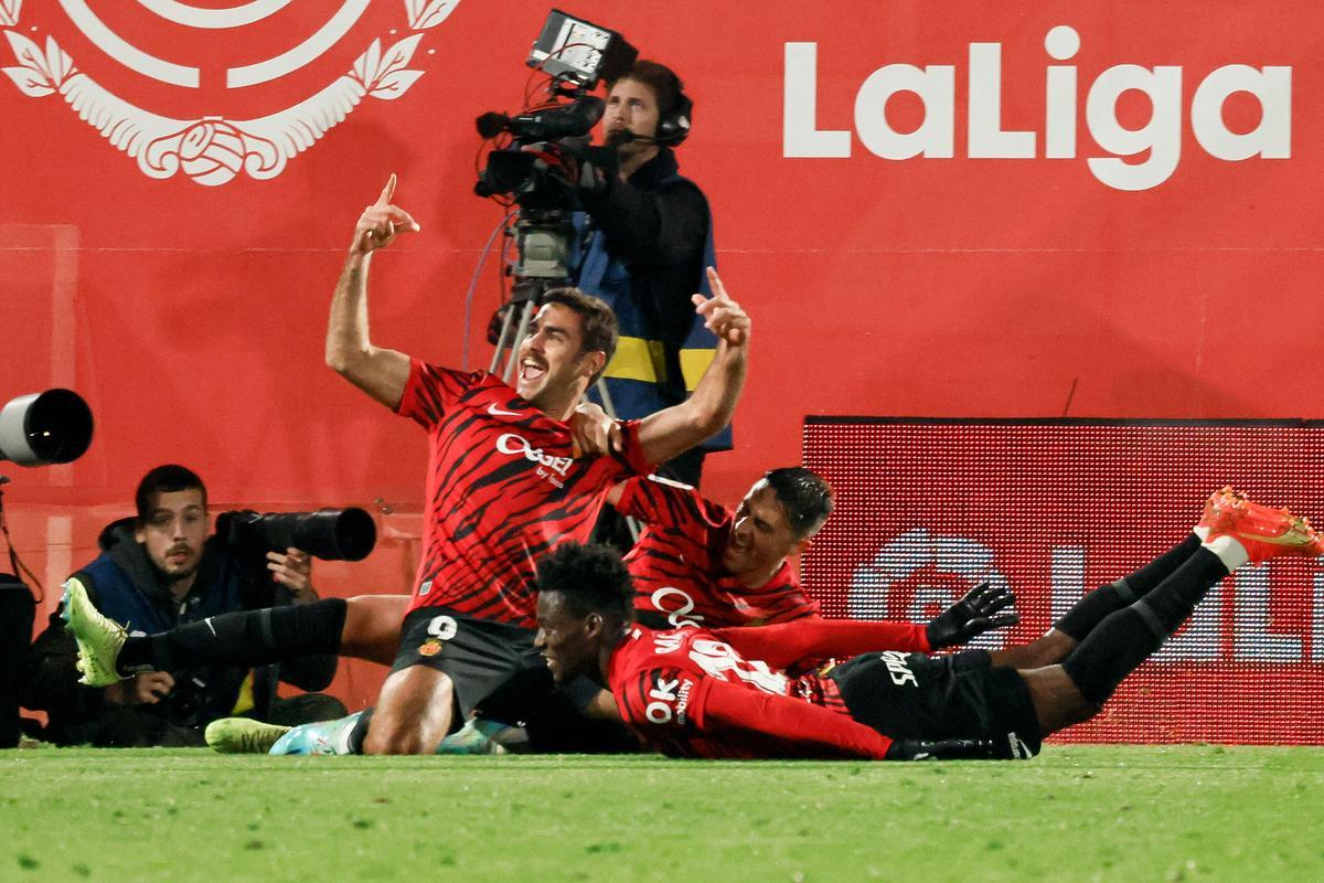 Abdón celebra el gol de la victoria ante el Valladolid.