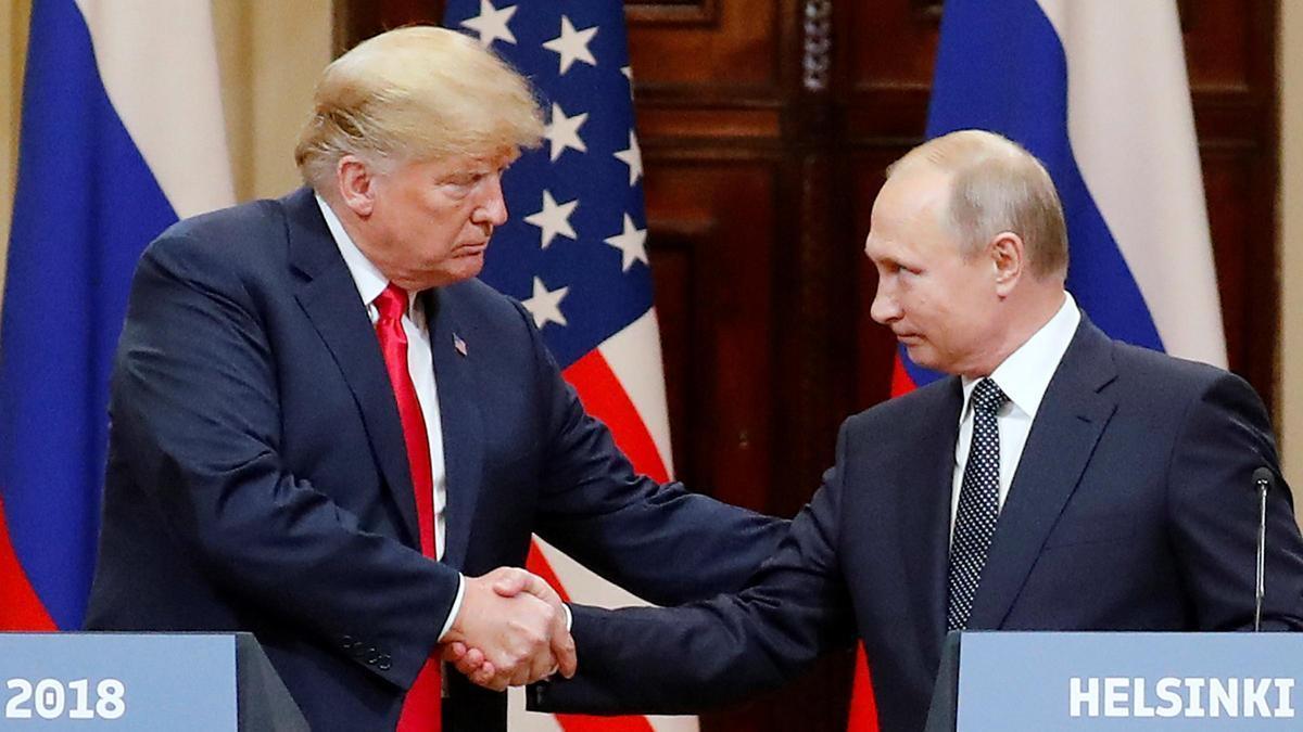 El presidente de EEUU, Donald Trump, y el de Rusia, Vladímir Putin, durante una reunión en 2018.