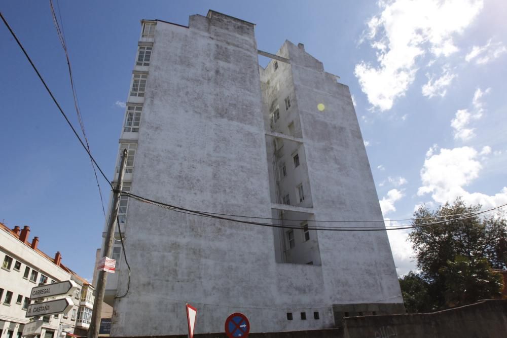 Medianera en la avenida Atlántida 67. Será obra de Nano4814.