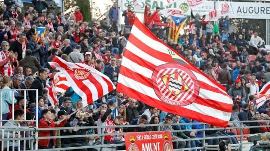 Aficionats del Girona, fa dues setmanes a l&#039;estadi de Montilivi.