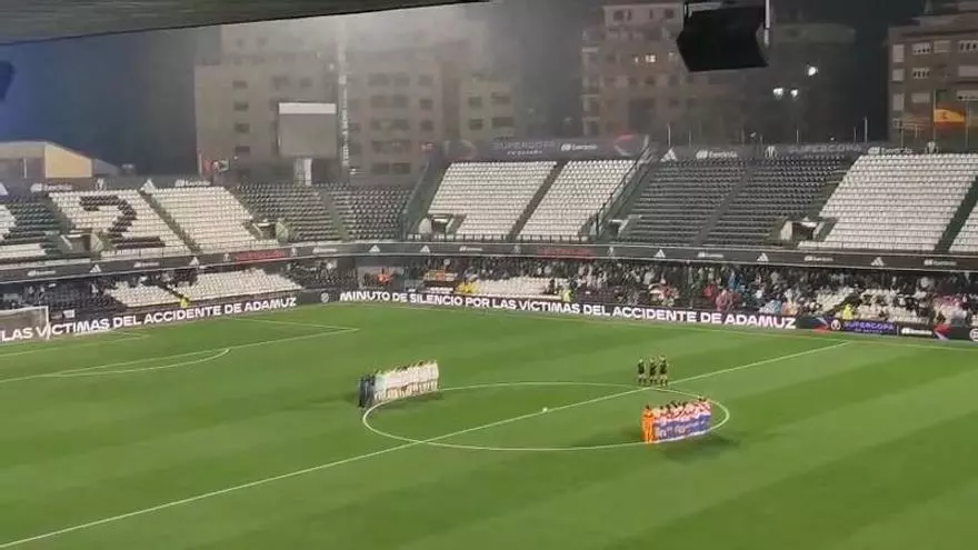 Vídeo | El sentido minuto de silencio en el SkyFi Castalia por las victimas del accidente ferroviario de Adamuz