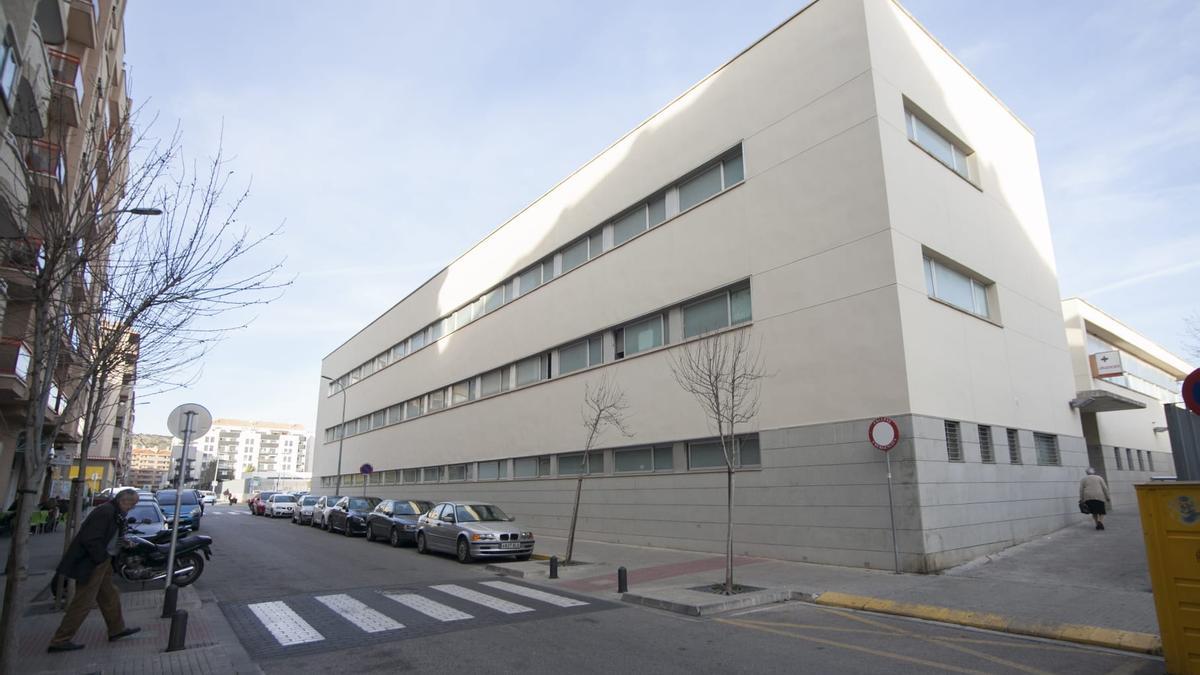 Vista del centro de salud del barrio de Corea, en Gandia.
