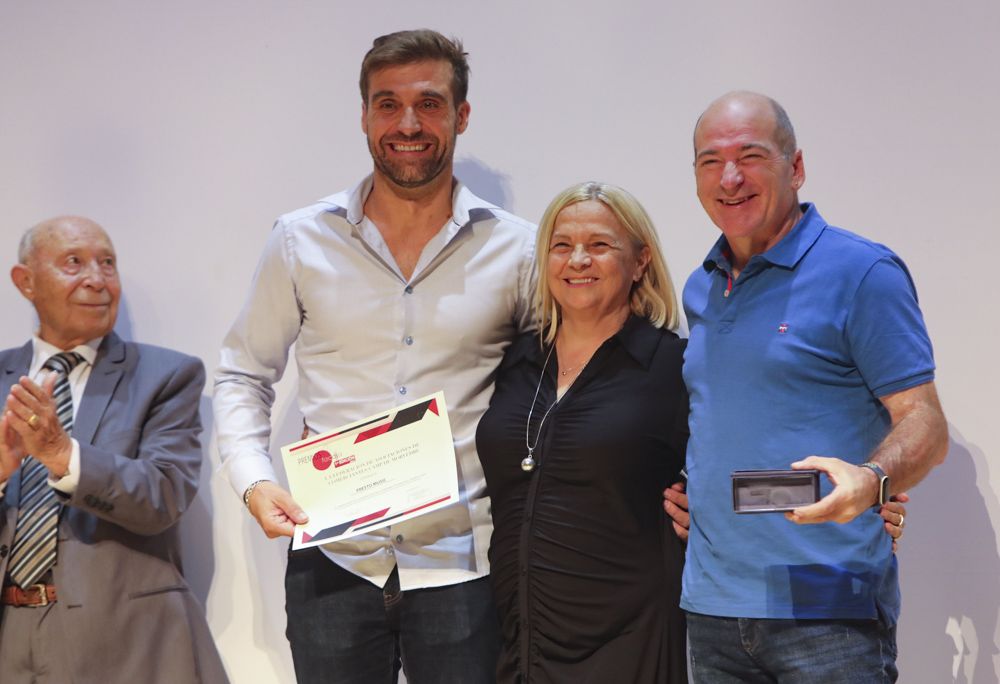 Facosa premia al comercio local en Sagunt.