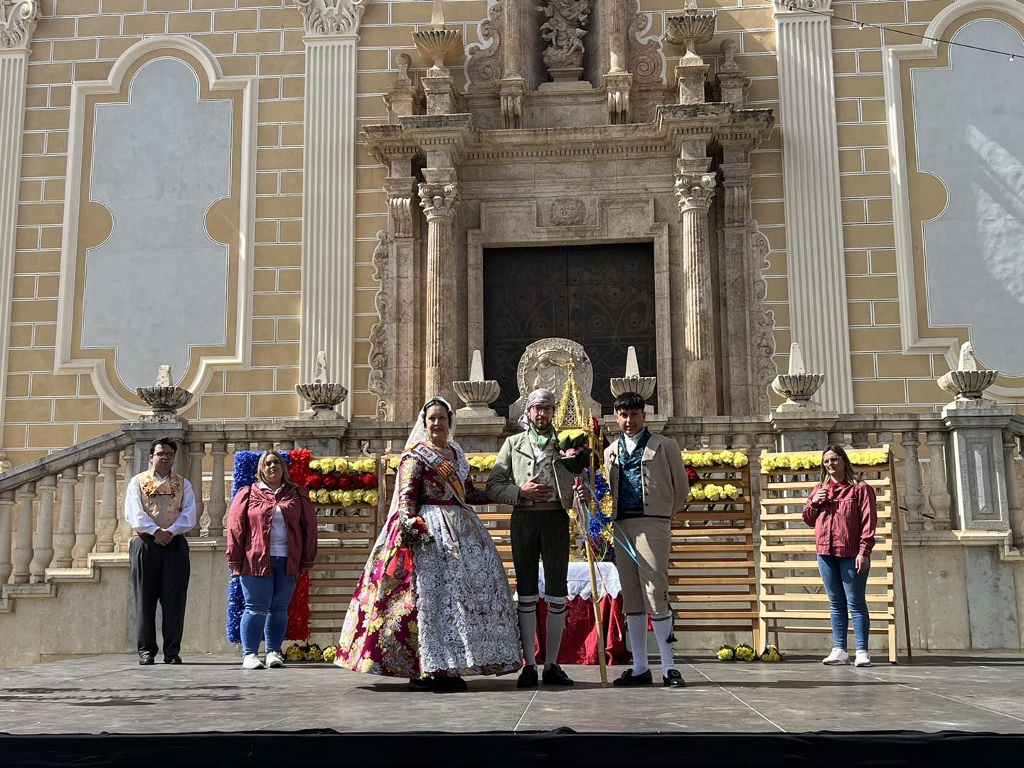 Benaguasil celebra su tradicional Ofrenda a la Mare de Déu de las Fallas de 2023