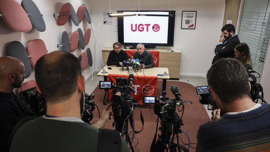 Pepe Álvarez ve posible avanzar en el apoyo de Puigdemont a la reducción de la jornada