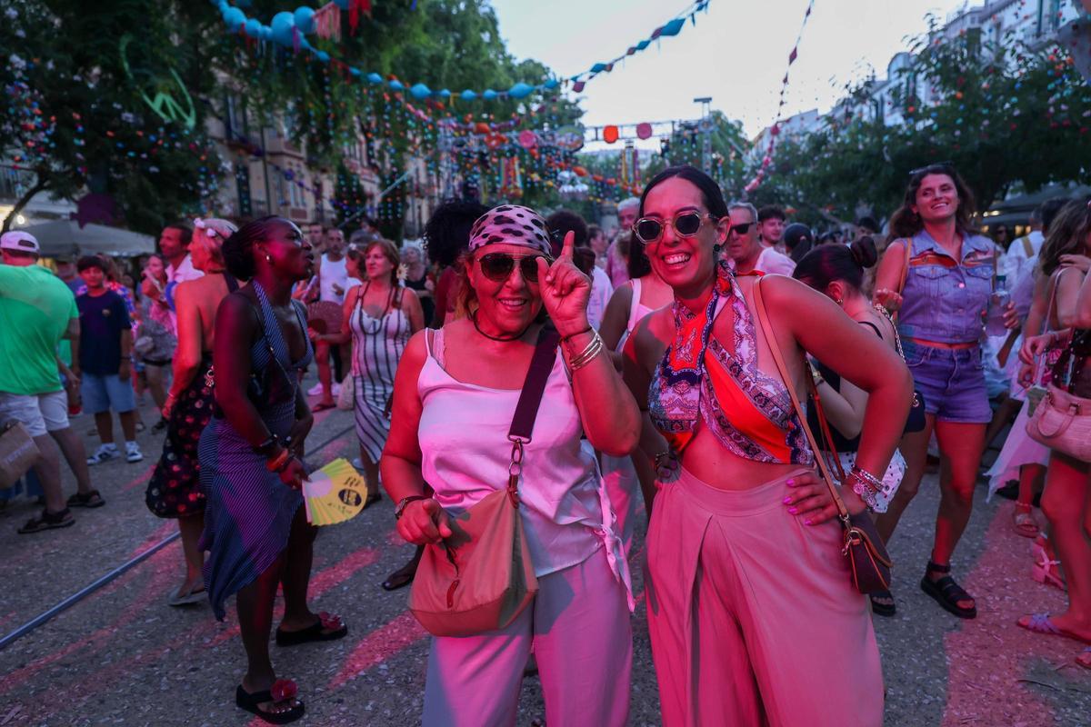Todas las imágenes de la celebración del Flower Power de las Festes de la Terra