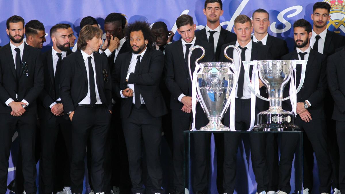 La plantilla del Real Madrid, durante las celebraciones por la Champions League.