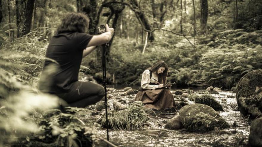 Una imagen del rodaje del videoclip en el río de A Fraga   | // FDV