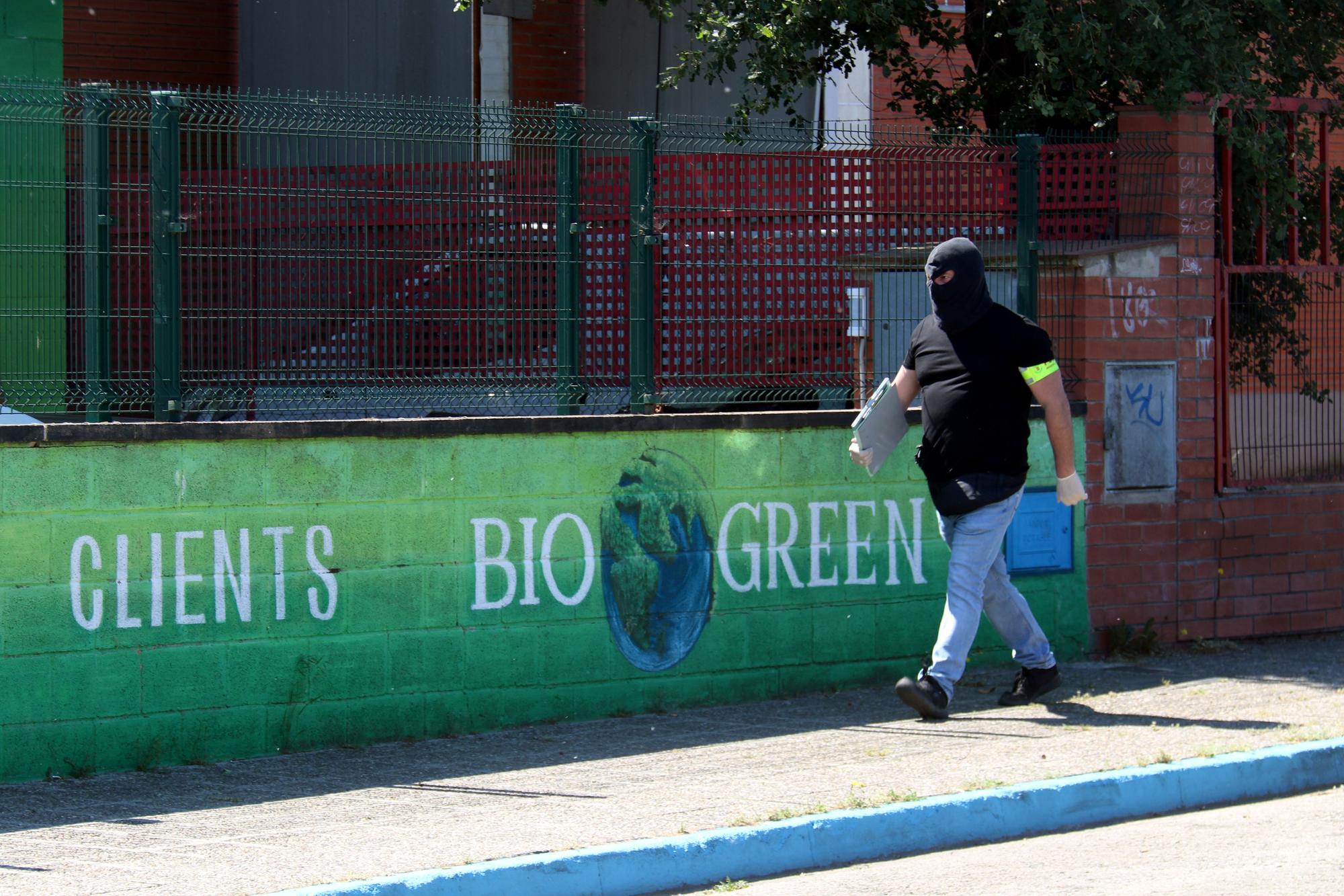 Escorcoll policial a l'empresa Bio Green Planet al polígon Mas Xirgu de Girona