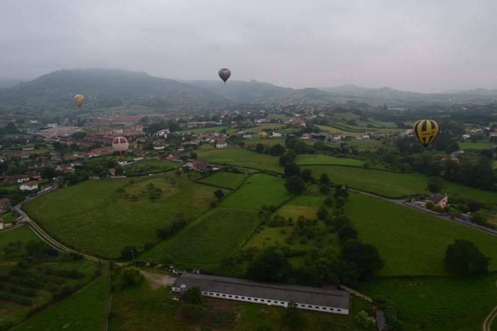 Regata de globos en Gijón