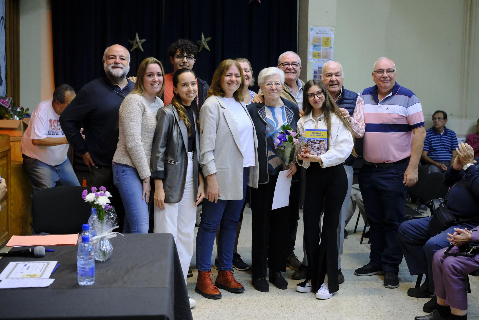 Entrega de diplomas de reconocimiento a isleteros destacados por el Día de La Isleta