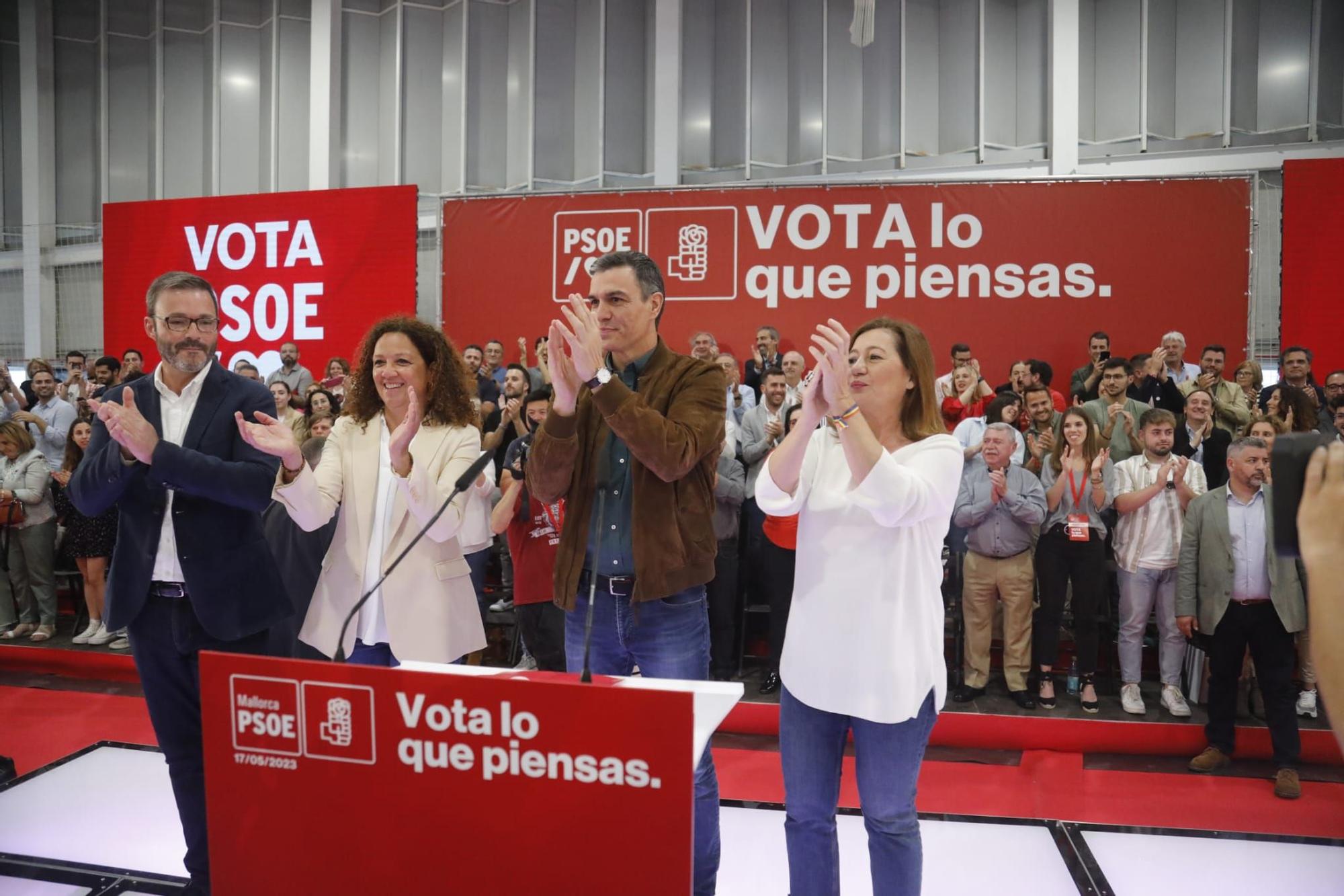 Pedro Sánchez participa en la campaña del PSIB-PSOE junto a Francina Armengol