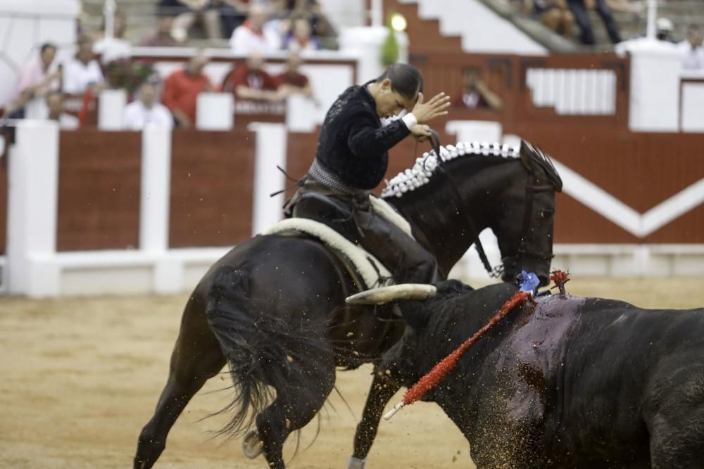 Corrida de rejones en la Feria Taurina de Begoña de 2018.