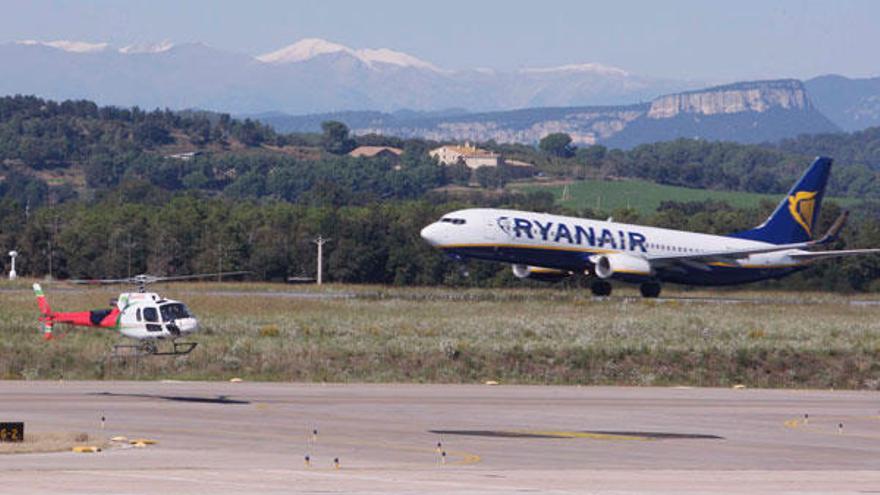 Un avió de Ryanair s&#039;enlaira aquest mes d&#039;octubre des de l&#039;aeroport de Girona.