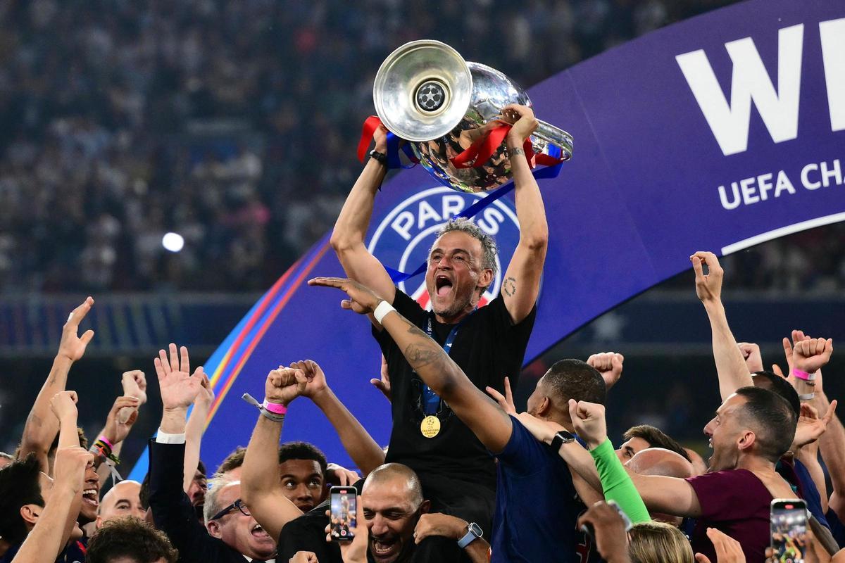 Luis Enrique alza la Champions en Múnich.