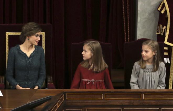 La reina Letizia, la princesa Leonor y la infanta Sofía en la apertura de la XIII Legislatura, en noviembre de 2016