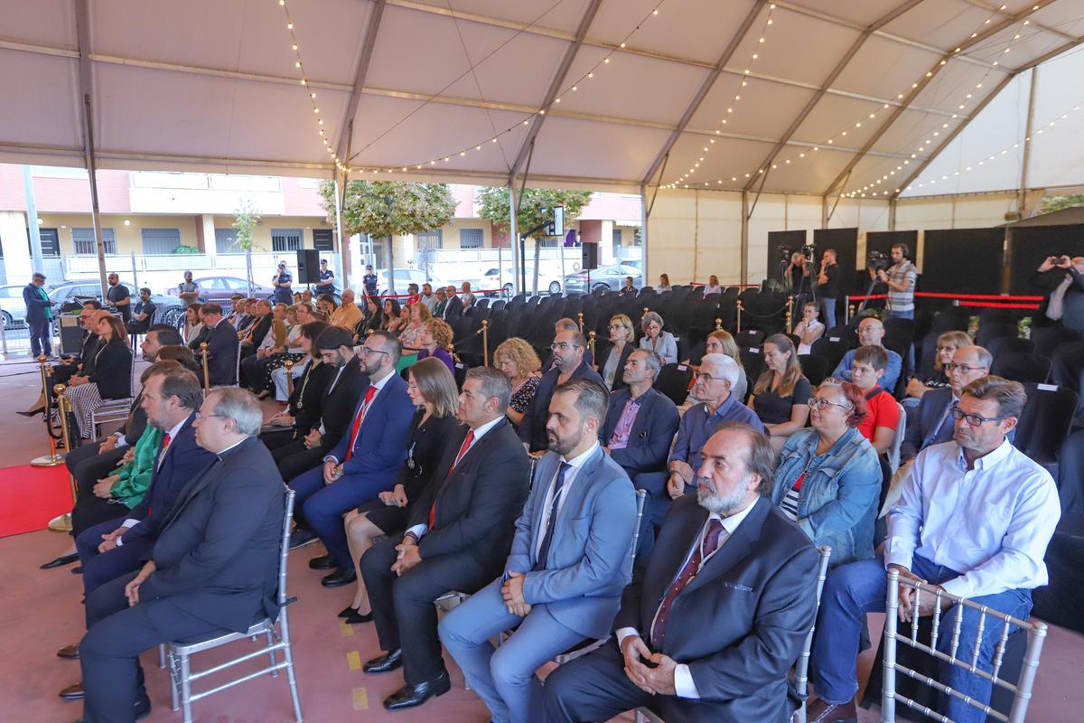 Orihuela entrega la medalla de oro de la ciudad a la EPSO