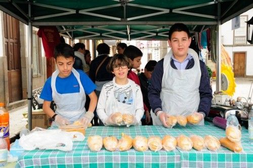 Rastrillo " Viaje de Fin de Curso" de los alumnos del CEIP Miraflor en Teror