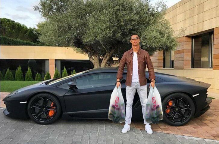 Los memes del nuevo coche de Cristiano