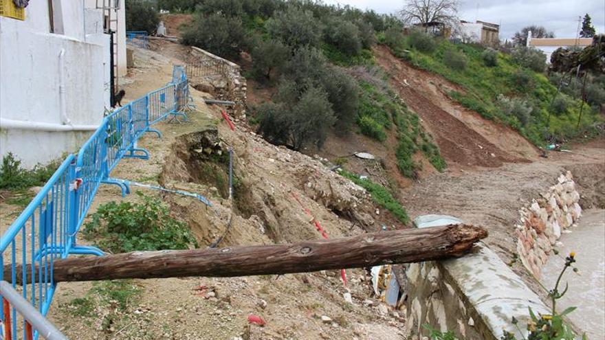 Confederación no interviene en los daños de la ladera de Casa Tejada