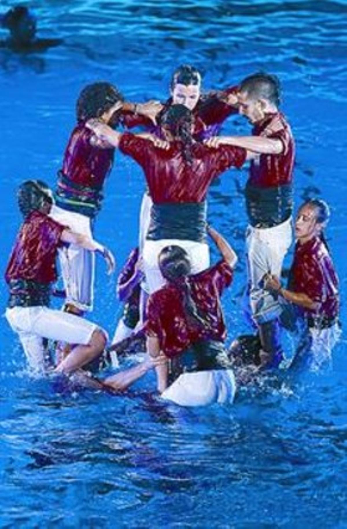 Els Castellers de Barcelona, en acció. Els Castellers de Barcelona, en acció.