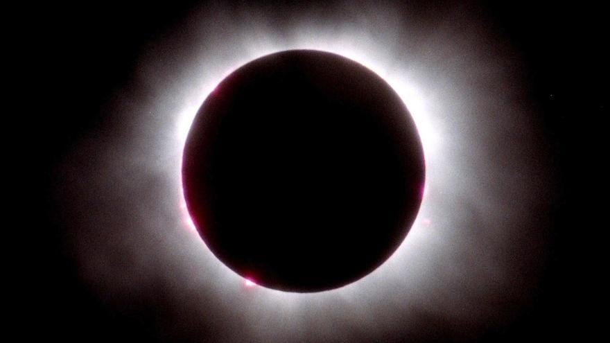 A Coruña, el mejor rincón de España para ver el eclipse solar de este 8 de abril