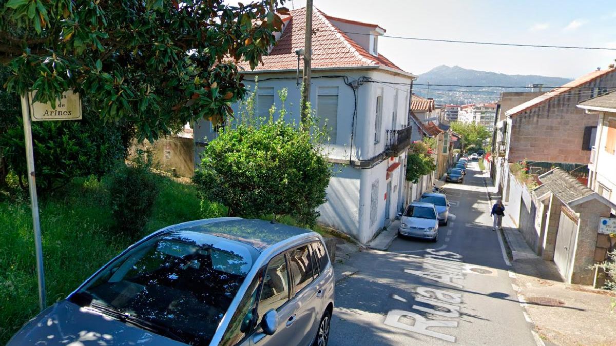 Calle Aríns, situada próxima al parque del Castro.