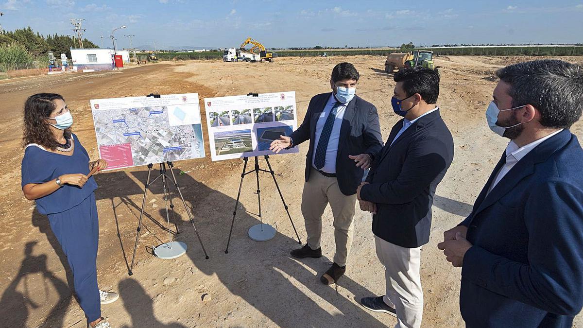 López Miras anunció ayer el inicio de las obras de construcción de los colectores. | CARM