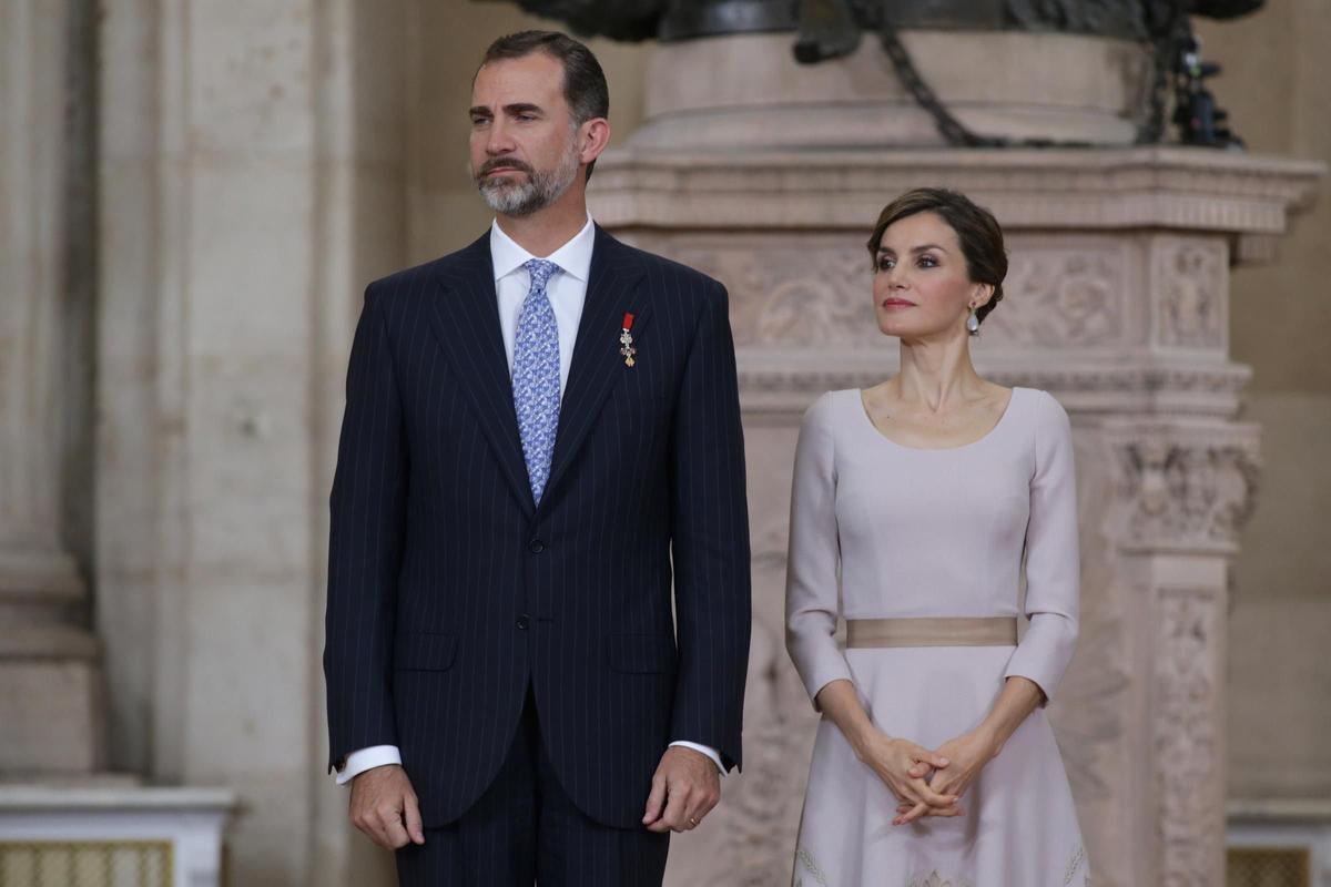Felipe VI y Letizia Ortiz en la entrega de medallas al Mérito Civil