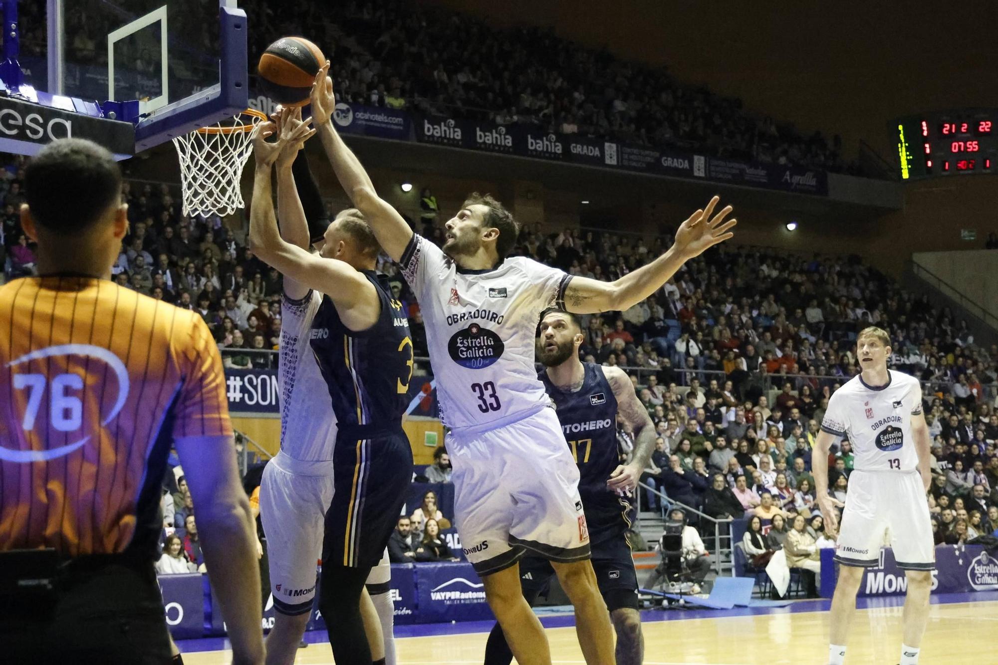 Monbus Obradoiro - Real Madrid: las imágenes del partido