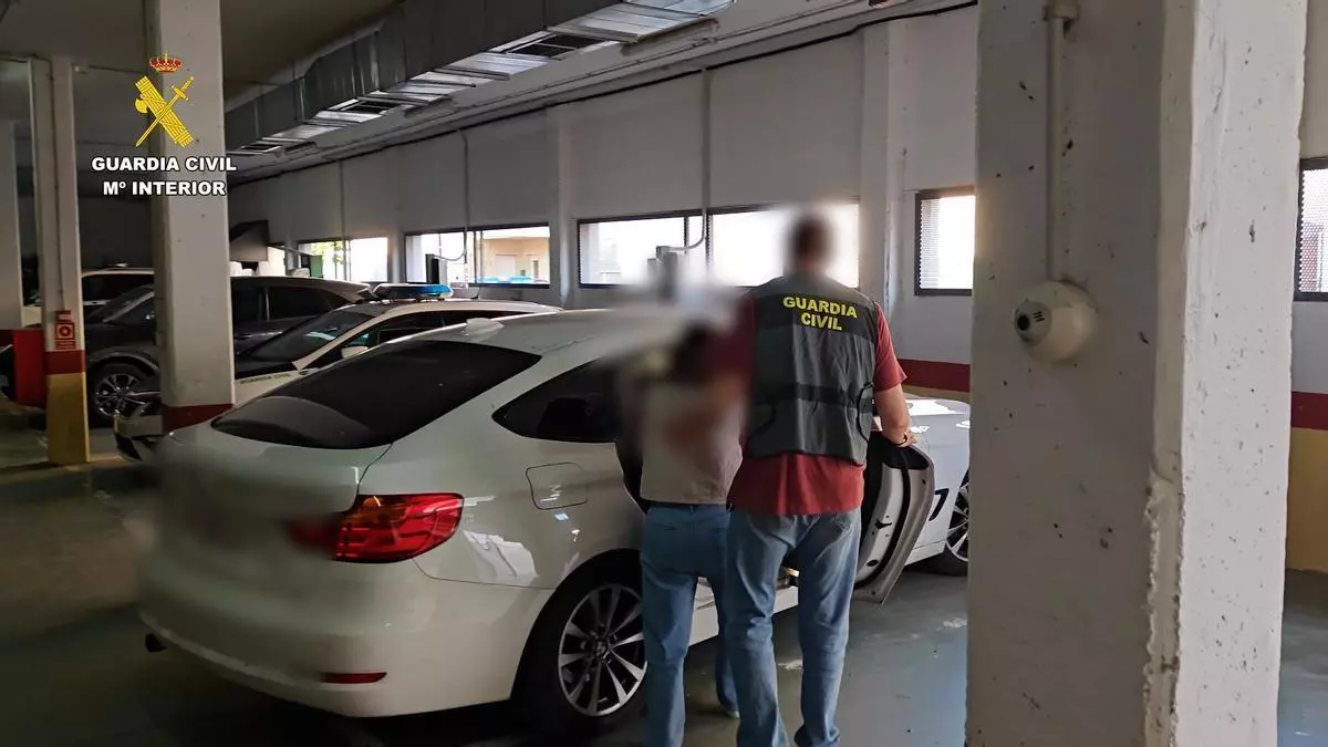 Desmantelado un grupo criminal que actuaba en aparcamientos de supermercados por toda España
