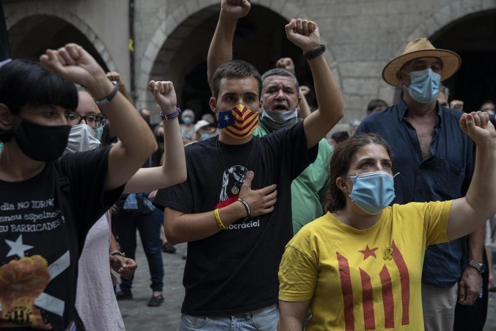 Concentració a Girona en contra de la monarquia