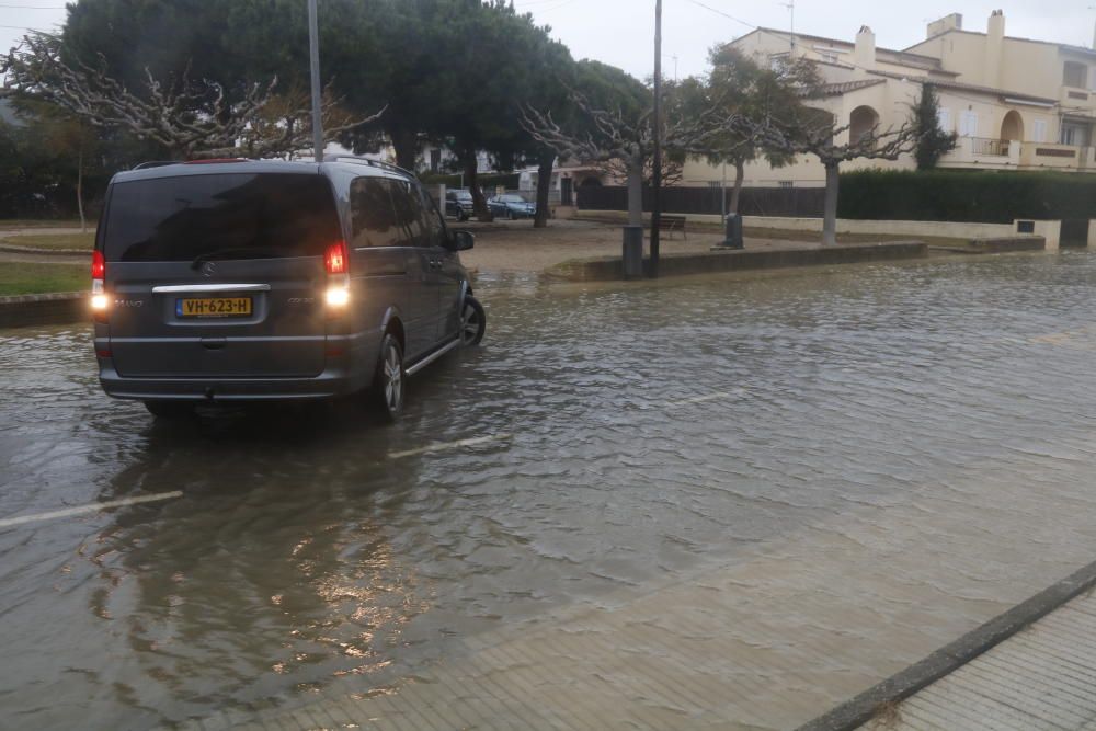 El temporal Gloria esborra les platges de l'Estartit