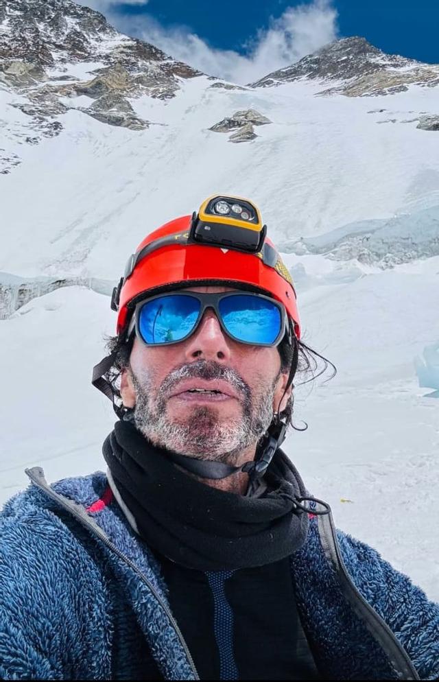 Mandy Placeres, en su descenso del Everest.