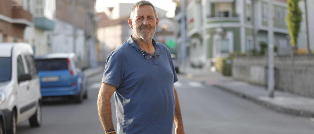 Jimi Pérez Lorente, ayer, a la entrada de San Juan de la Arena. | Ricardo Solís