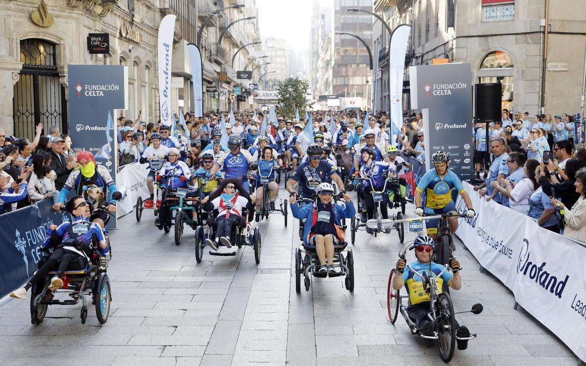 Invasión Celeste en Vigo con casi 3.000 corredores