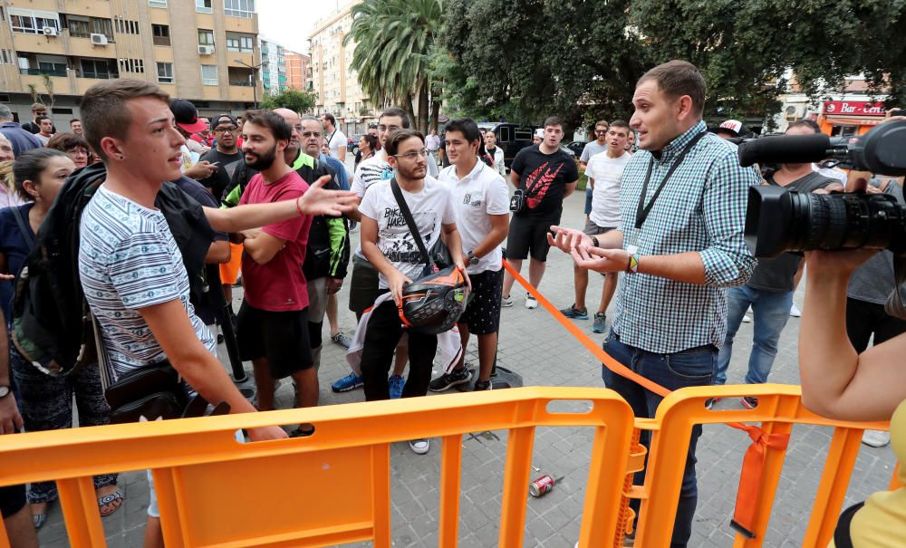 Anil Murthy, en las colas de Mestalla