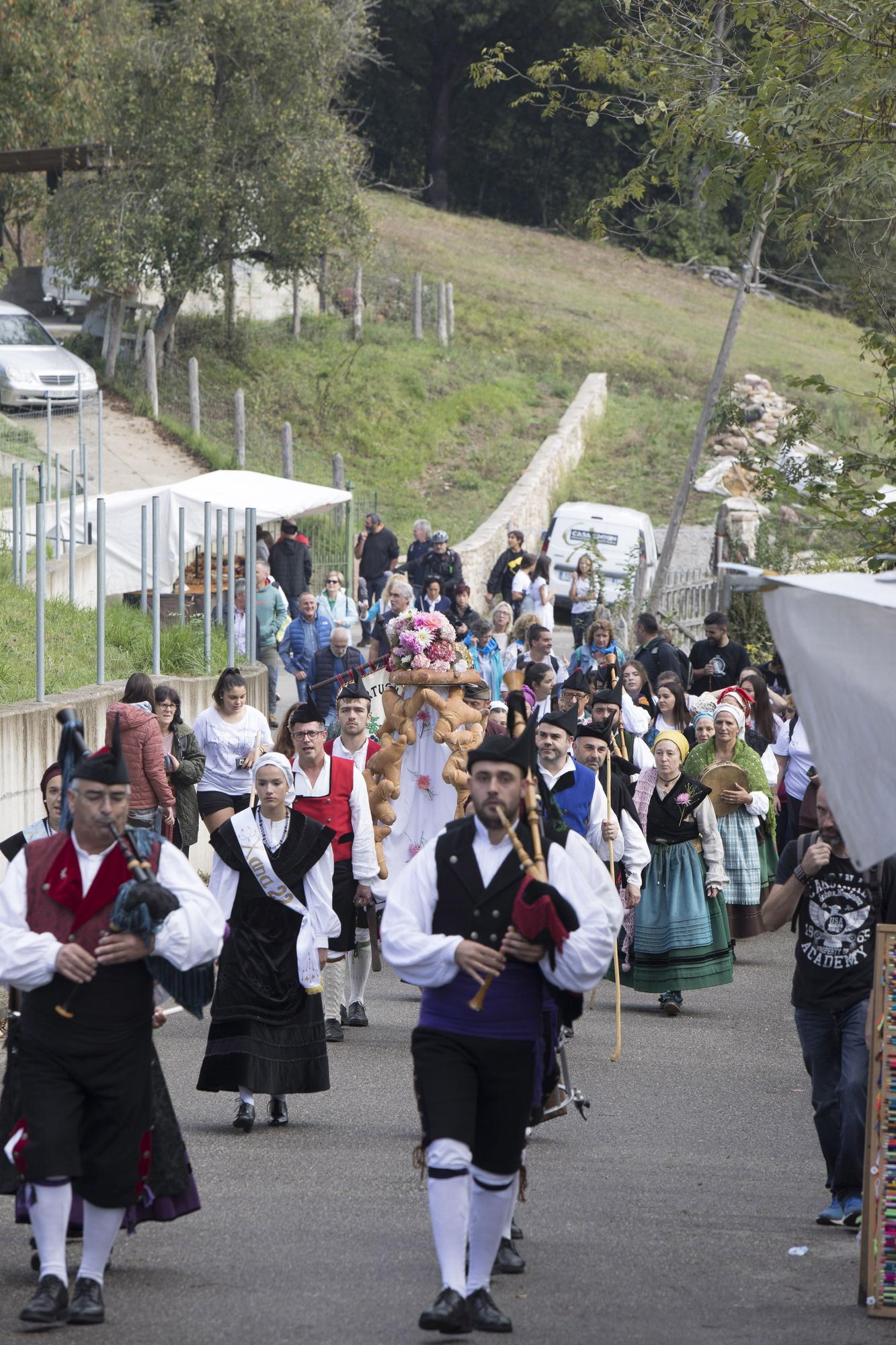 La romería de Los Mártires vuelve a Mieres