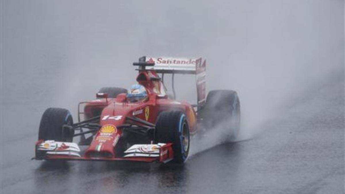 Fernando Alonso durante el Gran Premio de Japón.