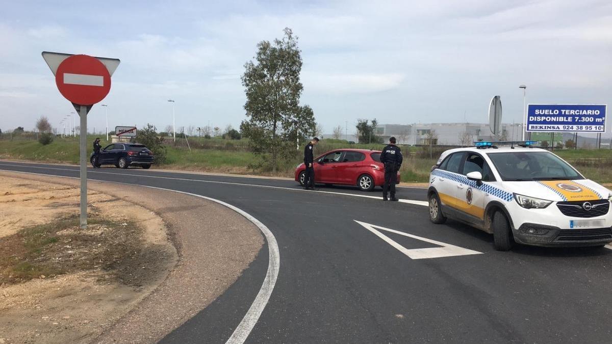 Interponen 14 denuncias en los controles de acceso que unen Mérida con Calamonte