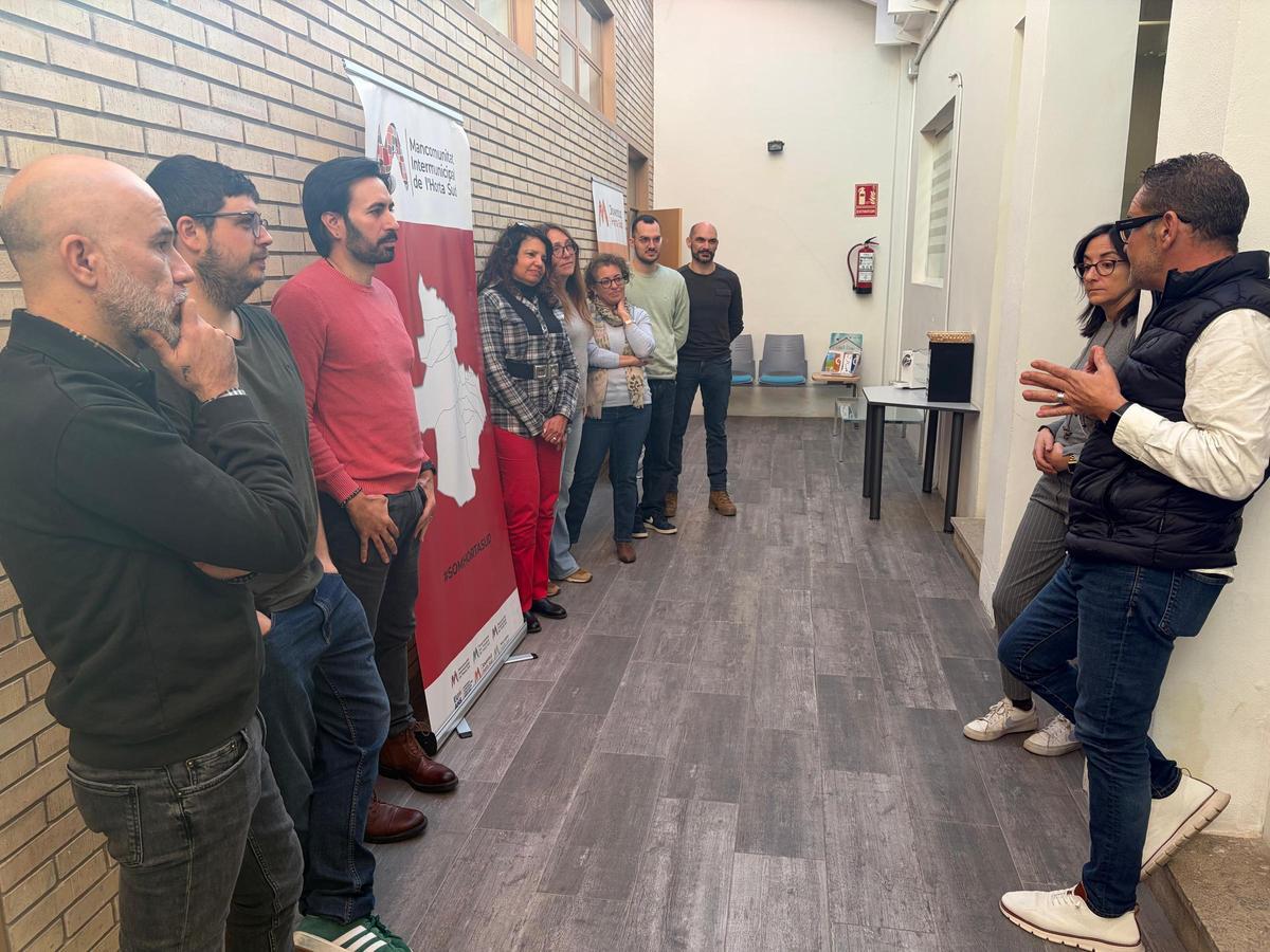 El grupo llegó a la Mancomunitat hace unos días y tuvo una entrevista con el presidente, José F. Cabanes