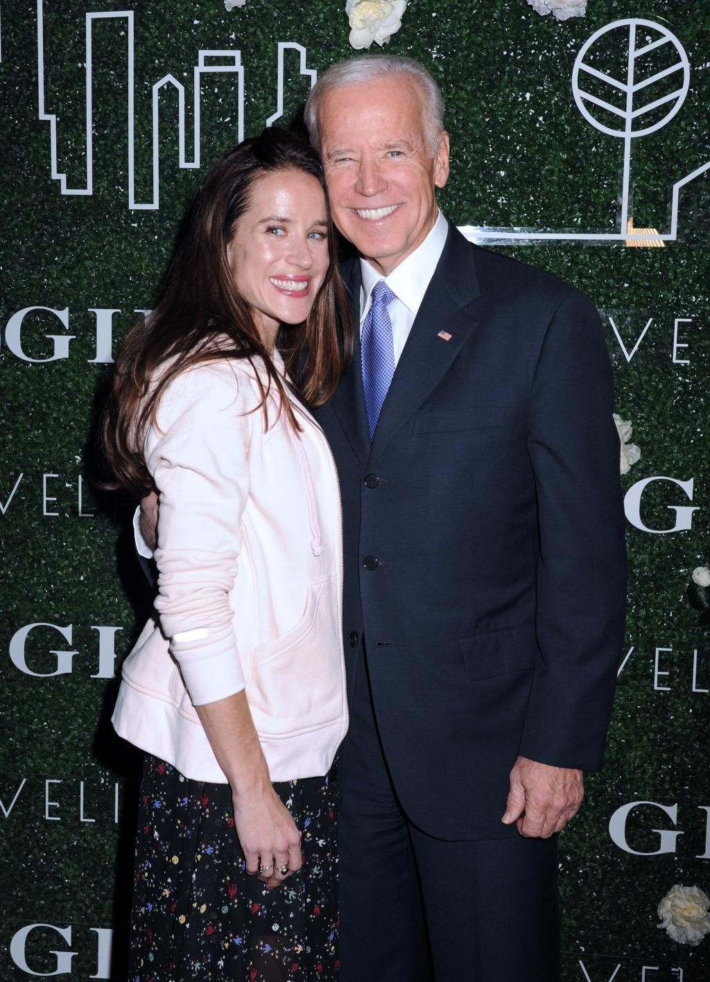 Ashley Biden junto a su padre, Joe Biden
