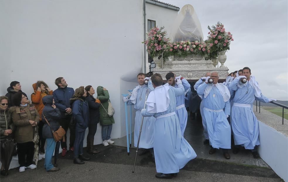 La procesión de Bajada de la Virgen de la Montaña, patrona de Cáceres