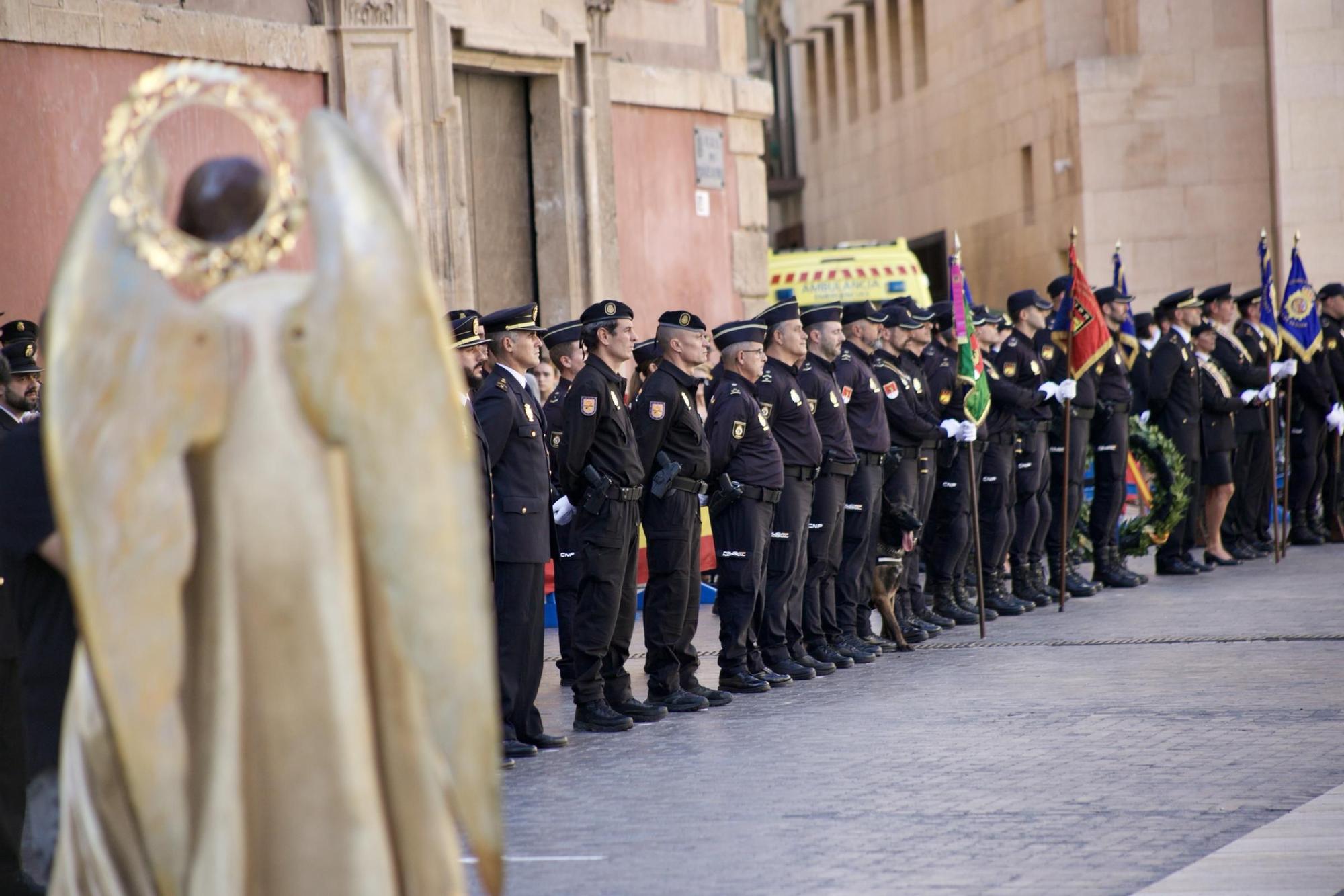 Las imágenes del acto de la Policía Nacional en Murcia por la Fiesta Nacional