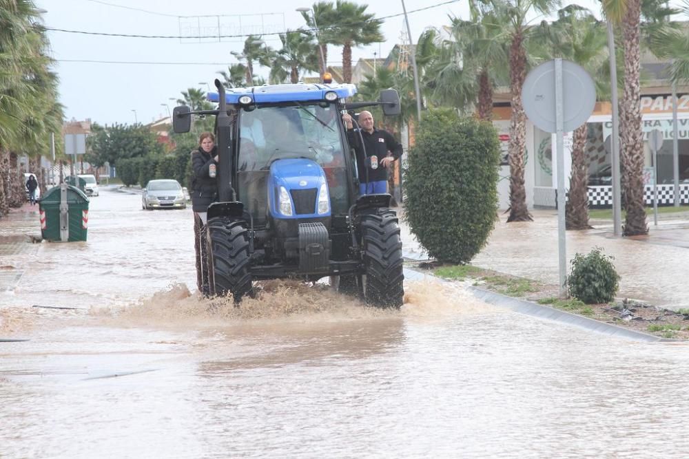 La UME monta su base en Los Alcázares para ayudar